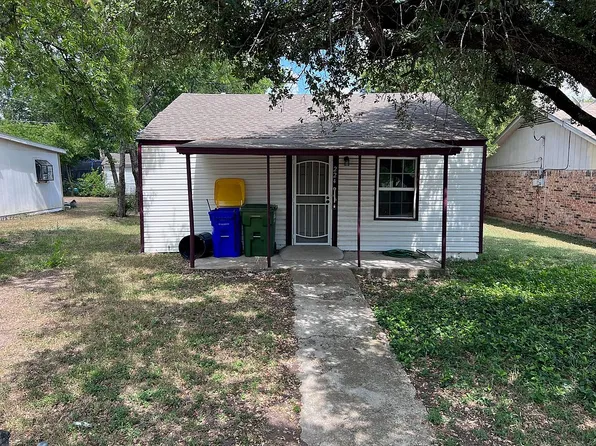 224 West Pl, White Settlement, TX 76108