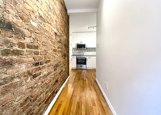 Rented by 346 Realty Group LLC | media 3