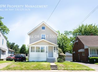 1074 Wyley Ave, Akron, OH 44306