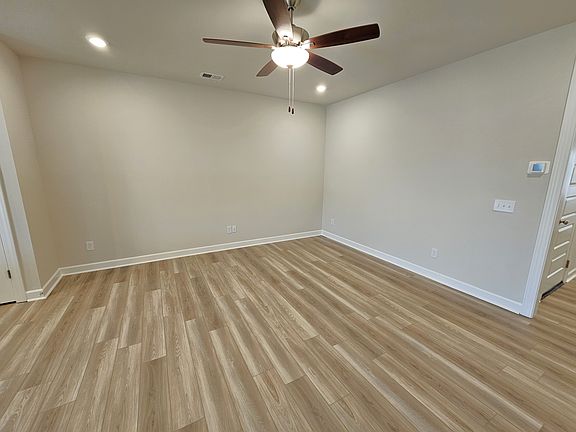5th image of 1522 Yellowwood Ct