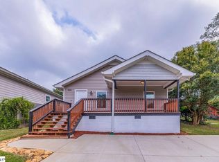 505 Pelham St, Greer, SC 29651