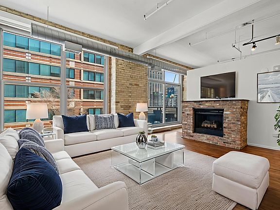 2nd image of 420 S Clinton St APT 209