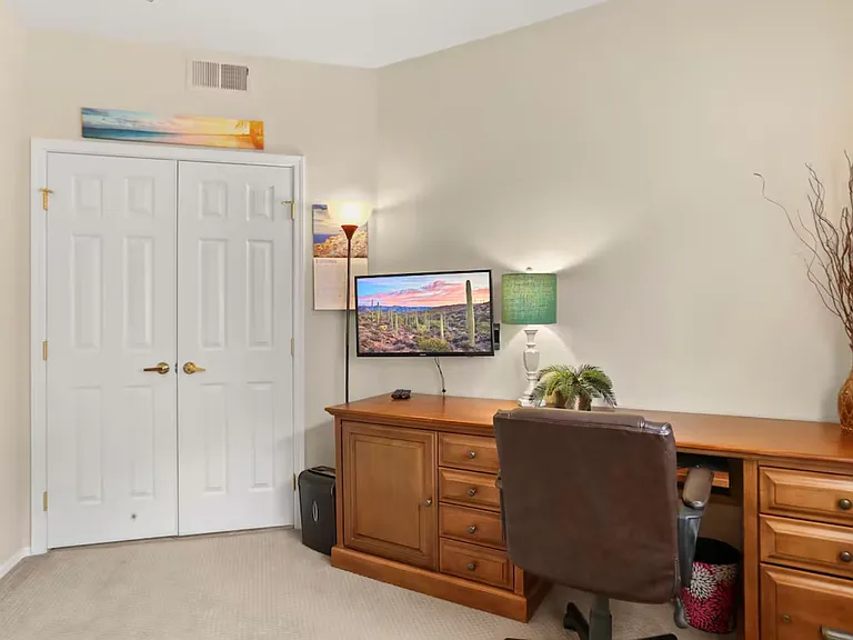 9555 E Raintree Dr — Photo 17
