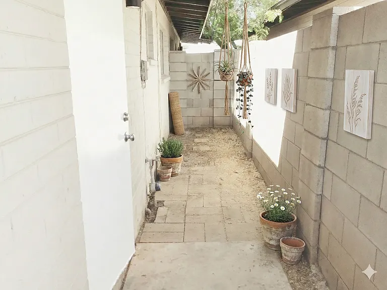 7012 N 76th Ave #1 — Photo 7