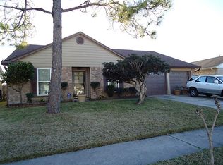 16818 Frigate Dr, Friendswood, TX 77546