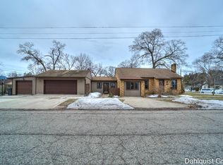 513 1st St, Muskegon, MI 49445