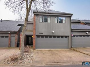 3205 W Rivers Edge Way, Sioux Falls, SD 57105