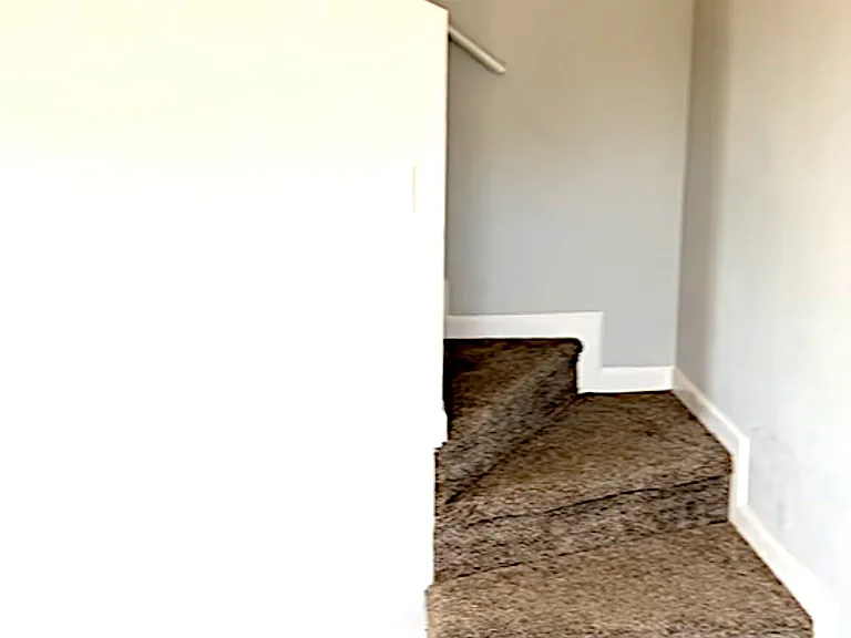 1221 N 47th Pl — Photo 16