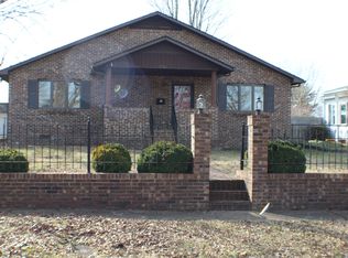 1545 Redwood Dr, Kingsport, TN 37664