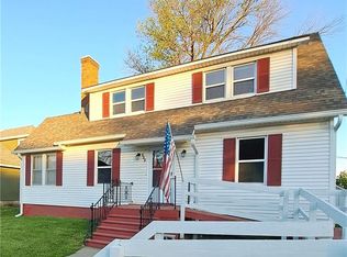 208 W Main St, Hardin, MO 64035