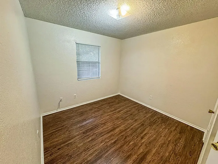 1st bedroom