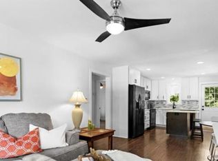 2844 Revolution Park Dr, Charlotte, NC 28208