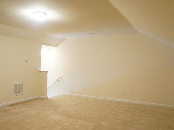 Huge Loft Space Upstairs