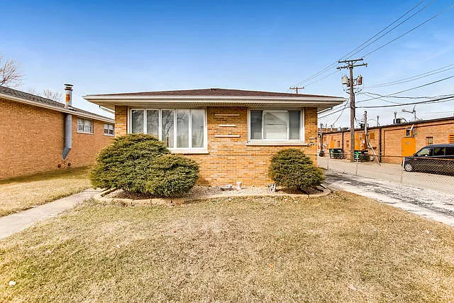 7912 Central Ave photo 1