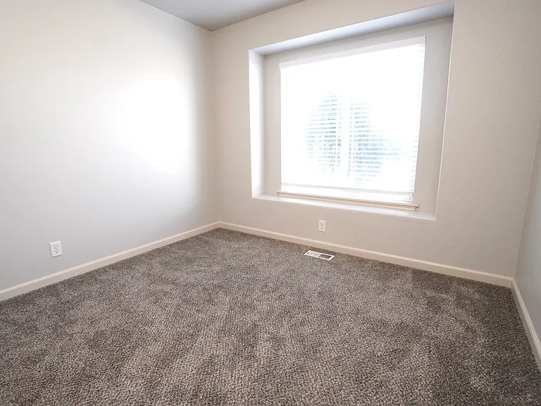 1445 W Silver Salmon Dr — Photo 9