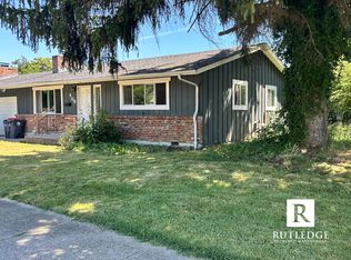 409 Willamette Ave, Medford, OR