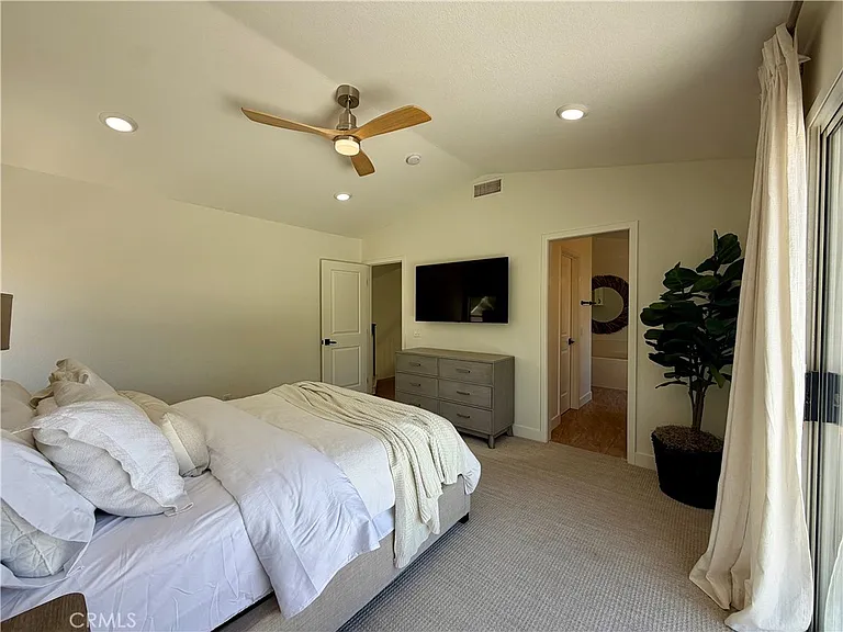 8992 Trumpets Ct — Photo 17