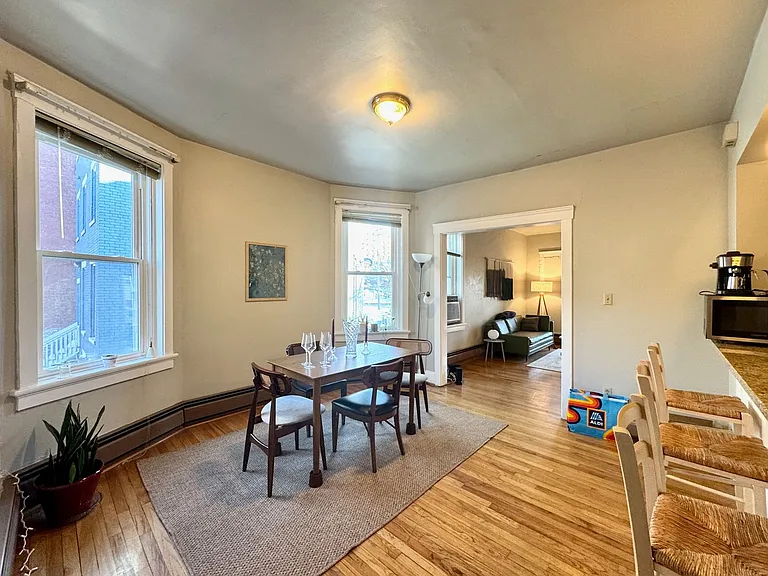Nixon St. Apartments — Photo 9