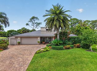 706 Foxpointe Circle, Delray Beach, FL 33445