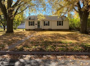 731 Center St W, Britt, IA 50423
