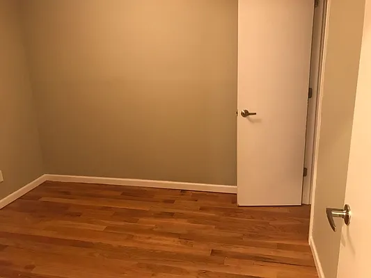 Rented by Premier Metro Realty Corp | media 37