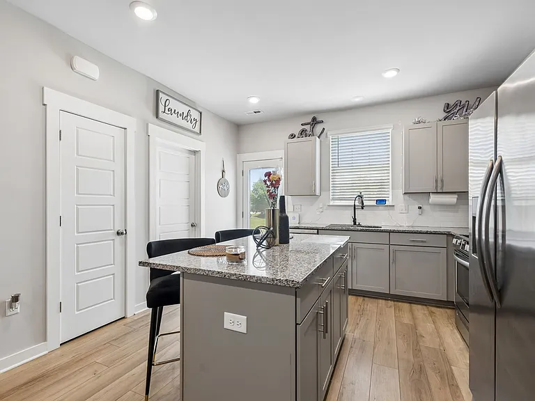 4207 Gandalf Ln — Photo 8