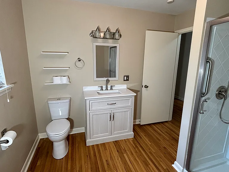 9604 Temple Dr — Photo 5