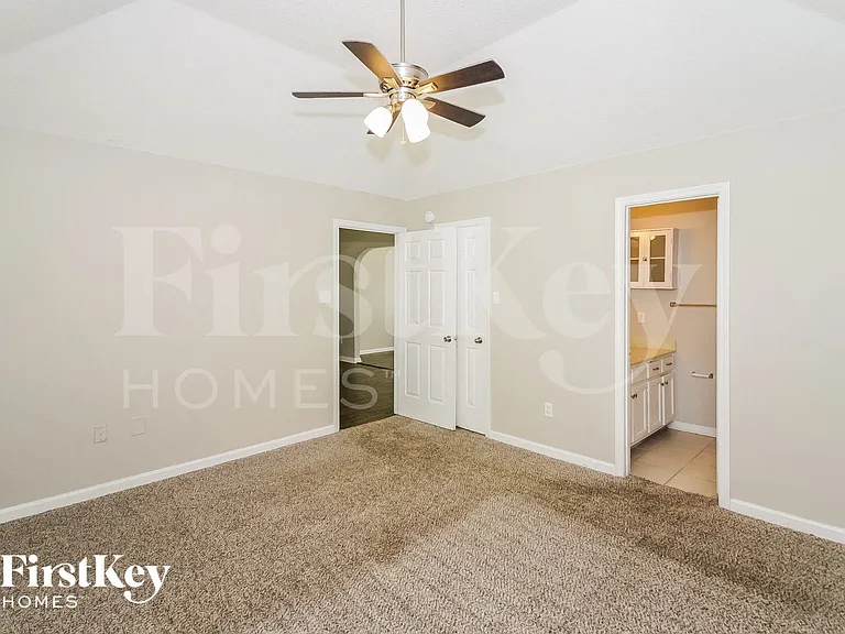 4596 Fontaine Pl — Photo 9