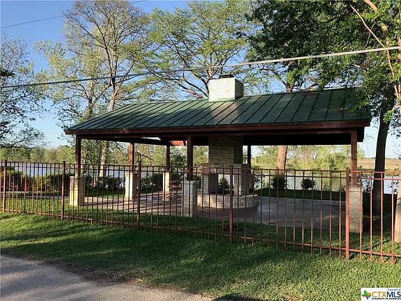 5th image of 208 River Park Dr