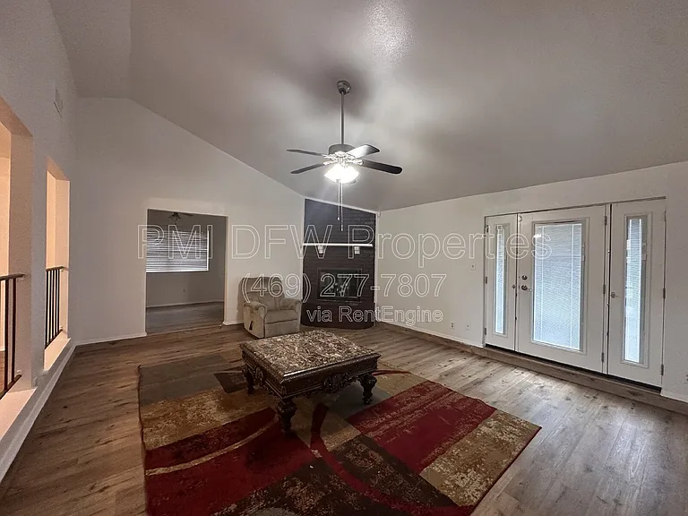 1818 Andover Dr — Photo 4