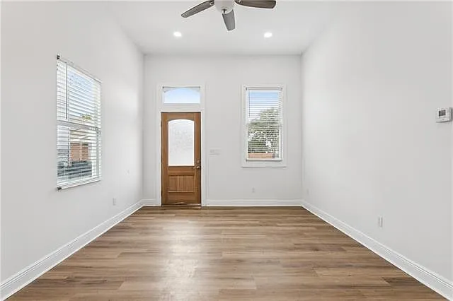 1537 Louisa St — Photo 2