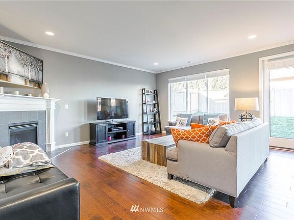 4th image of 1432 118th Dr SE