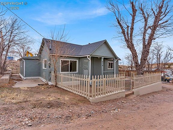 4th image of 618 Galena St