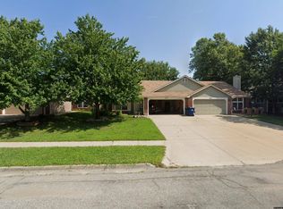 4622 Hearthside Dr #1, Lawrence, KS 66049