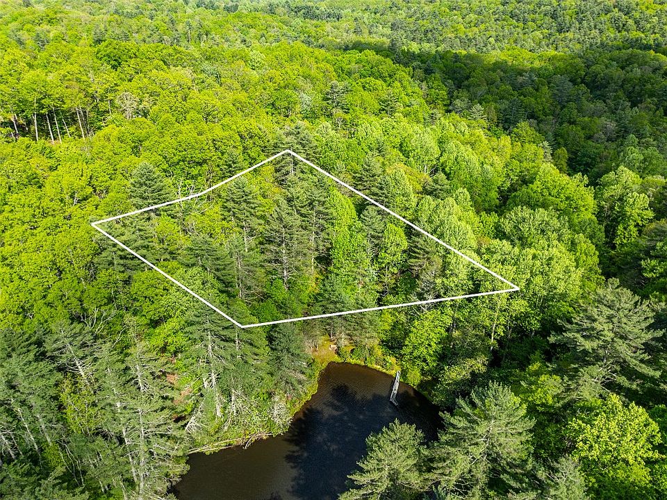 1st image of 7 Crestwood Road