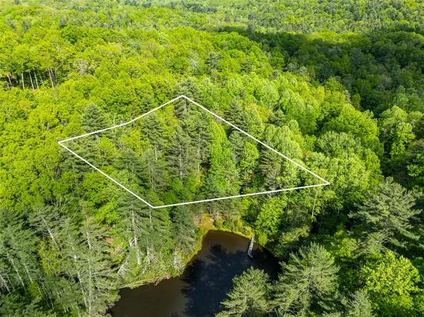 7 Crestwood Road, Cashiers, NC 28717