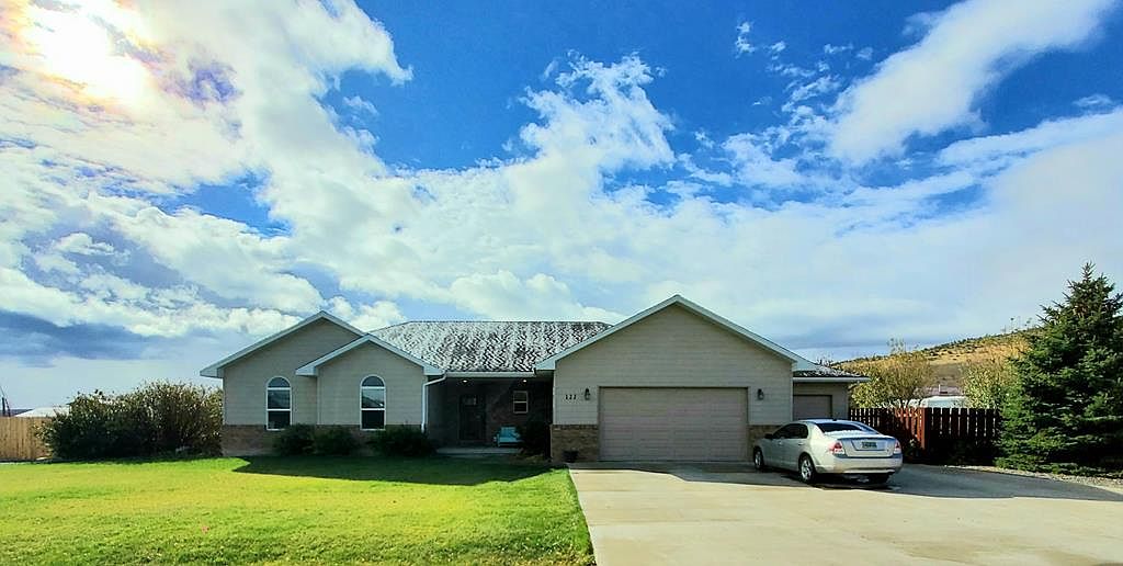 122 S Chugwater Dr, Cody, WY 82414 Zillow