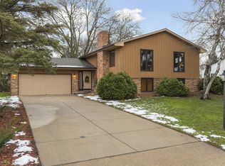 9931 Kell Ave S, Bloomington, MN 55437