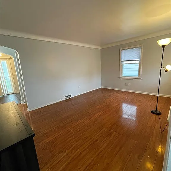 7280 Huron St — Photo 3