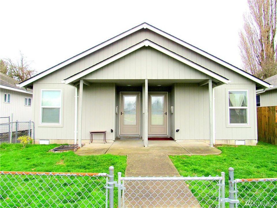 1st image of 225 A & B 22nd Ave