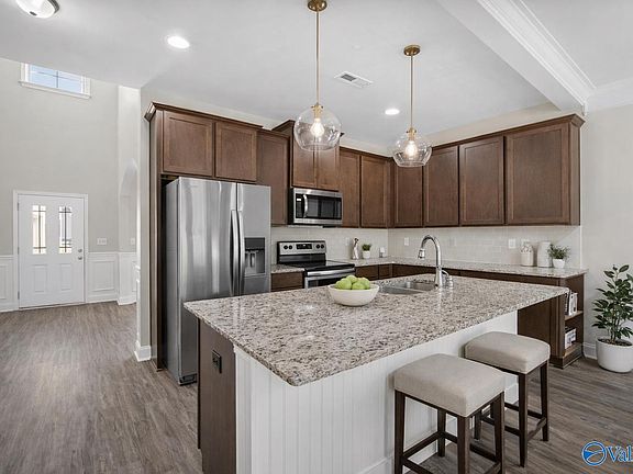 5th image of 9 Wescott Hill Way SE
