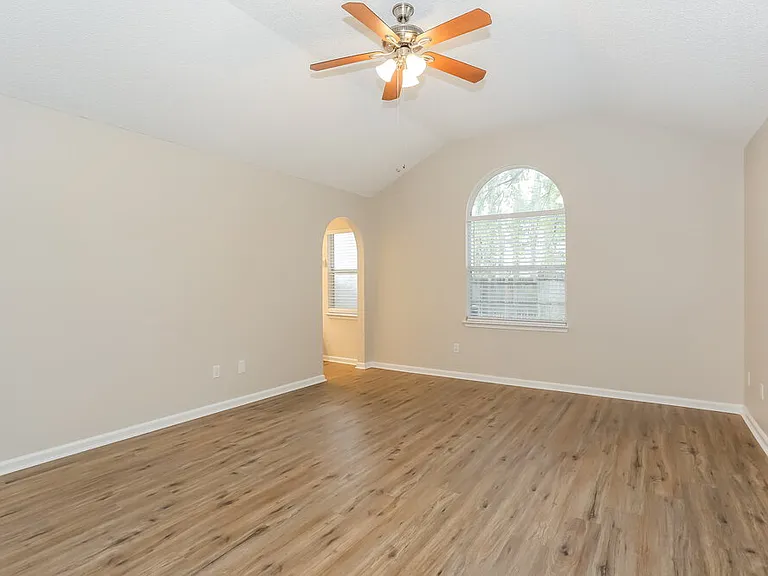 1156 Radis Pl — Photo 11