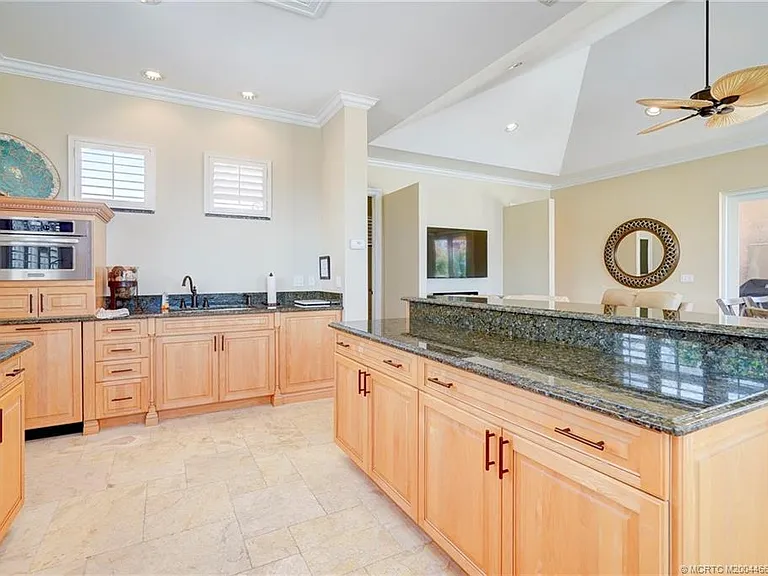 1528 NE Outrigger Landings Dr #208 — Photo 66