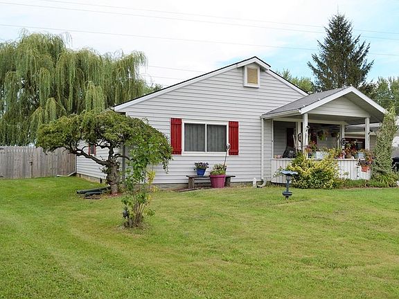 2nd image of 1932 N Balsam Ct