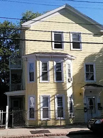 140 River St #1 Photo 1