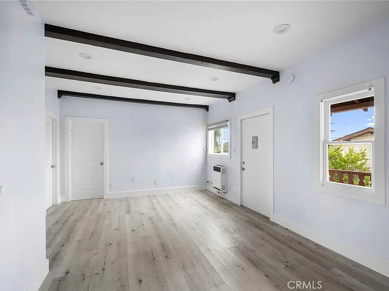 1641 S Catalina St #1/2 — Photo 6
