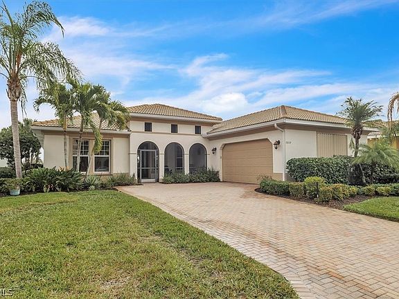 3rd image of 10529 Azzurra Dr