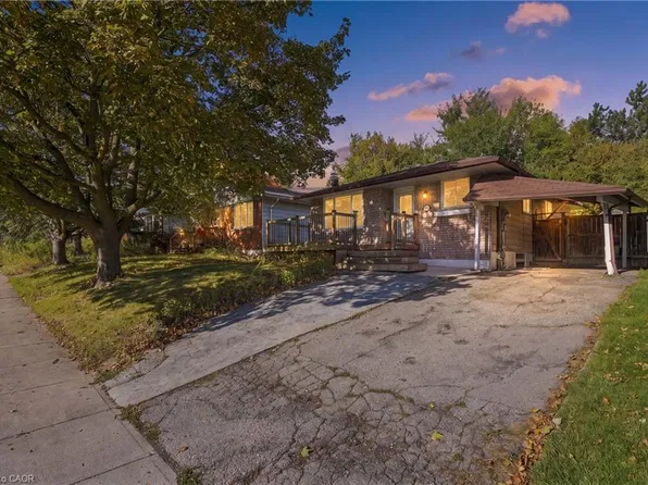 92 Hadati Rd, Guelph, ON N1E 6H2