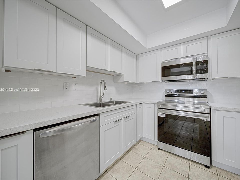 1st image of 9015 SW 125th Ave #N101