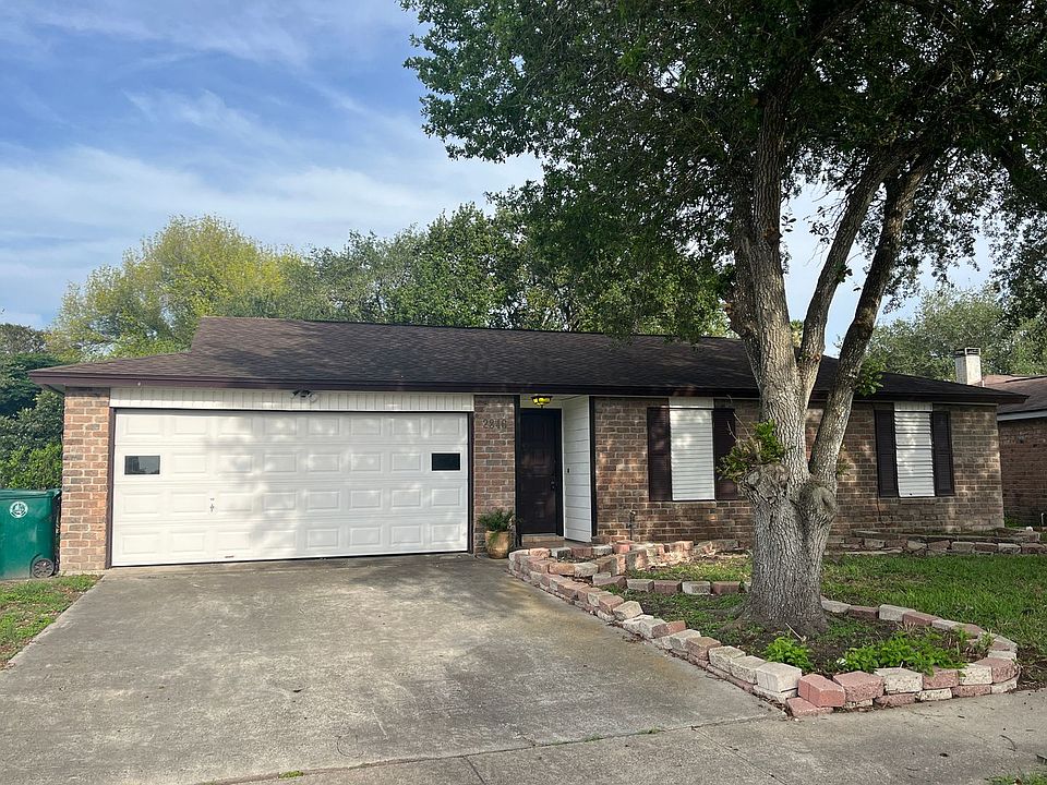 1st image of 2846 Blue Grass Dr